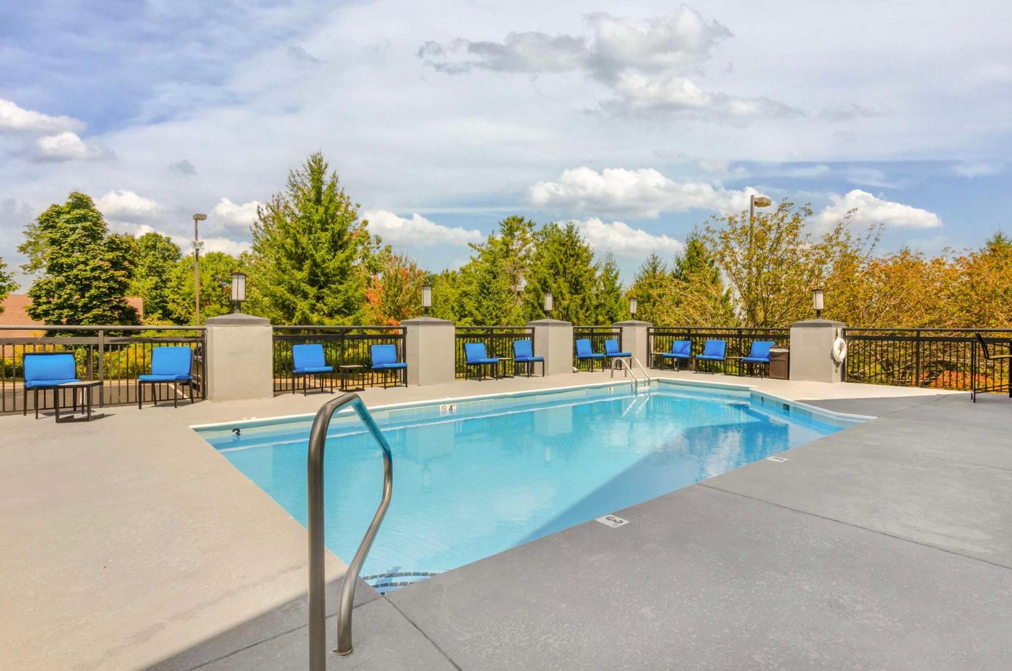 Best Western Plus Beckley Inn Exterior foto